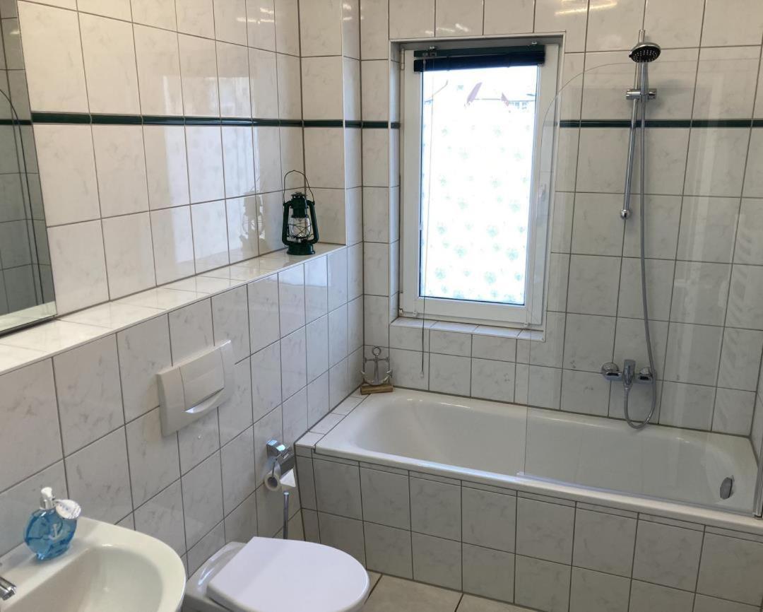 Wohnung 9 Meer-Ruhe Im Haus Stranddistel Komfortable Ferienwohnung Im 1 Og Fuer 4 Personen In Zingst Extérieur photo
