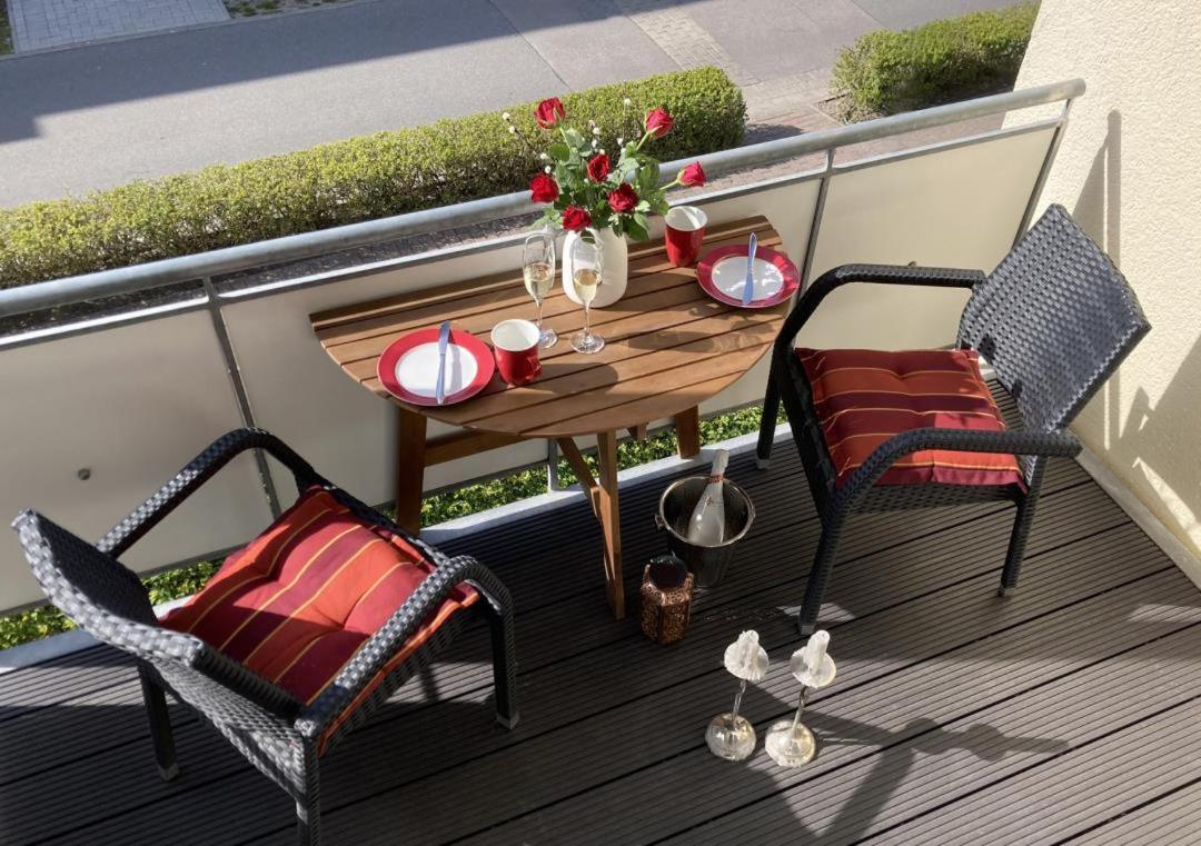 Wohnung 9 Meer-Ruhe Im Haus Stranddistel Komfortable Ferienwohnung Im 1 Og Fuer 4 Personen In Zingst Extérieur photo